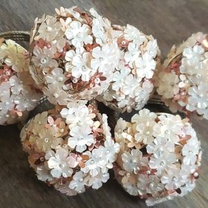 NWT Pier 1 Beaded Pink Floral Napkin Rings -Set of 4